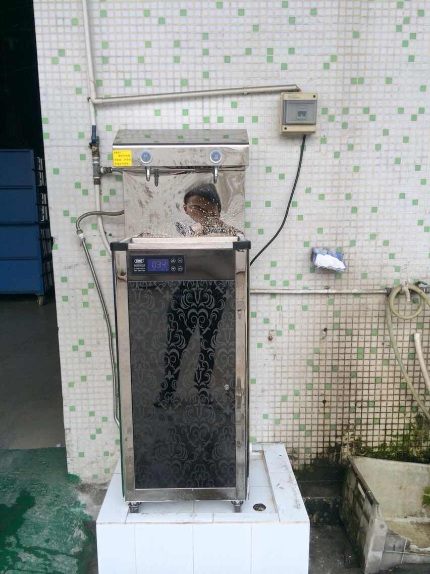 饮水设备