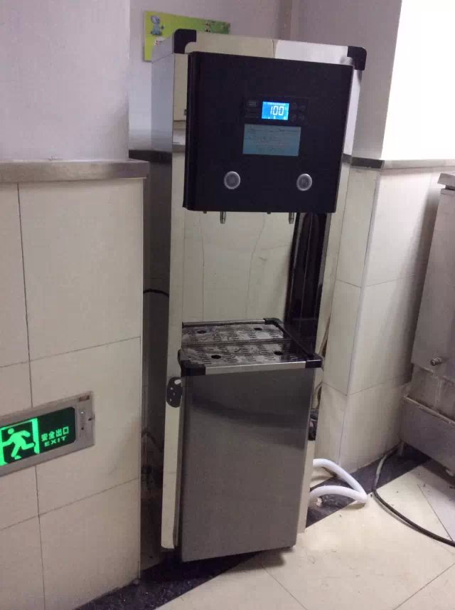 校园饮水机